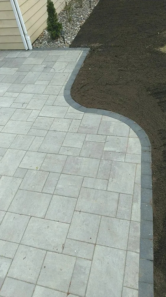 Top-rated yard maintenance in Charleston, SC by Lawn Launchers