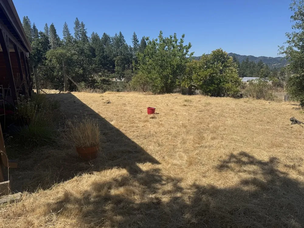 Top-rated lawn mowing service in Fort Bragg, CA - Lawn Legends