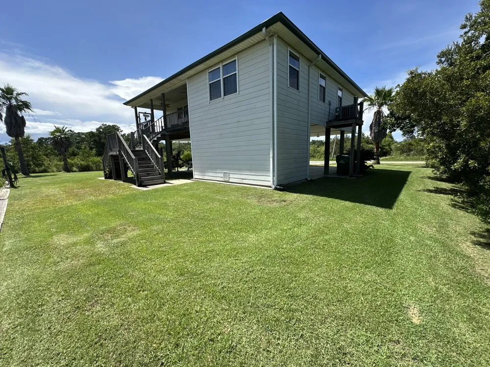 Trusted yard maintenance for residential properties across Gulfport, MS - Lawn Legends