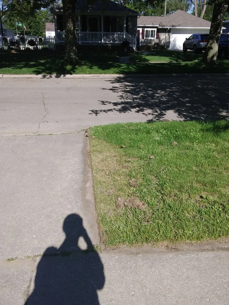 Trusted yard maintenance for residential properties across Garden City, MI - Lawn Life Landscape