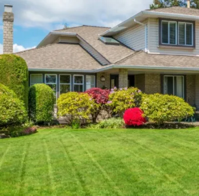 Local lawn mowing service with custom design across Tallahassee, FL - Lawn Liquidators