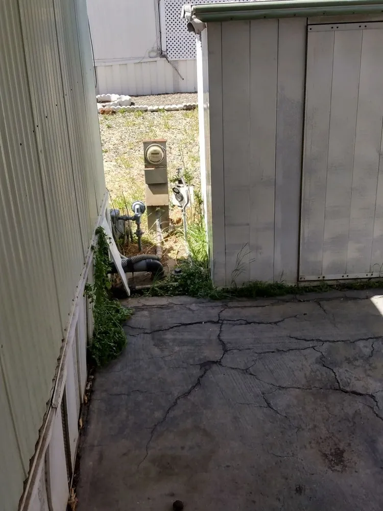 Affordable yard maintenance for year-round maintenance across Sacramento, CA - Lawn Love Lawn Care