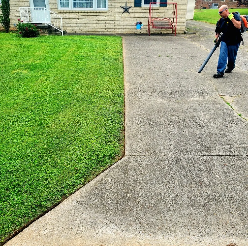 Affordable lawn care service in Paducah, KY by Lawn Love Lawncare