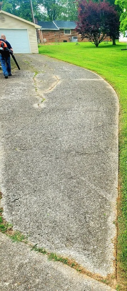 Reliable landscape installation for beautiful yards across Paducah, KY - Lawn Love Lawncare