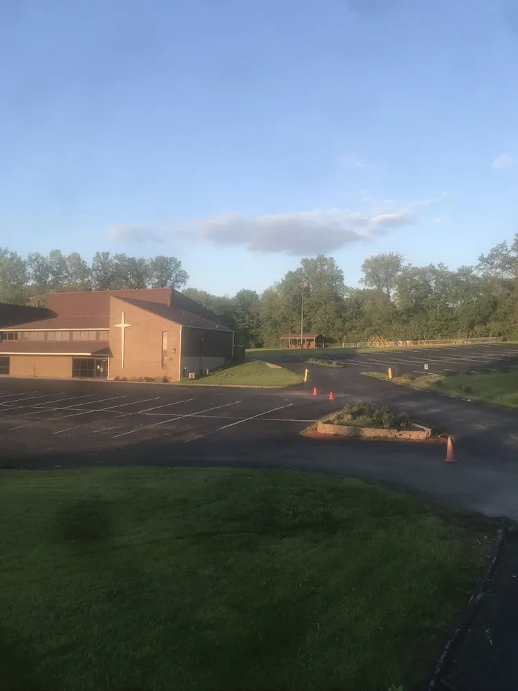 Top-rated yard maintenance experts serving Ferguson, MO - Lawn Lovers 314