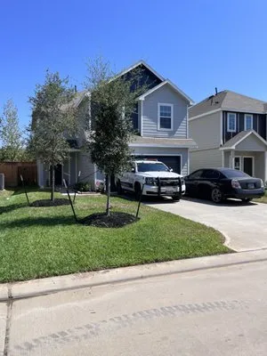 Lawn Maintenance Chief Logo