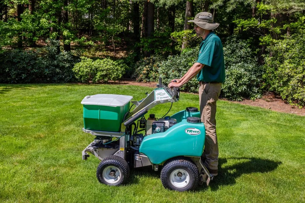 Top-rated yard maintenance in Holliston, MA - Lawn Management