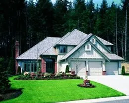 Custom lawn mowing service in Valley Park, MO - Lawn Masters