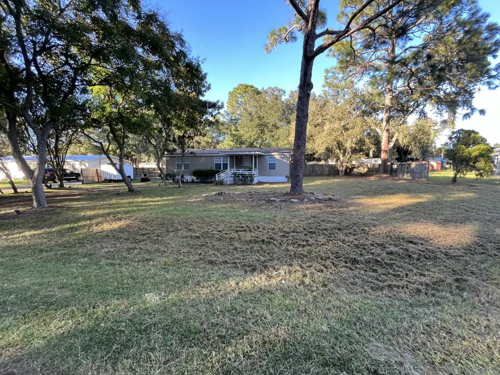 Top-rated garden landscaping for beautiful yards in Ocala, FL by Lawn Maurer