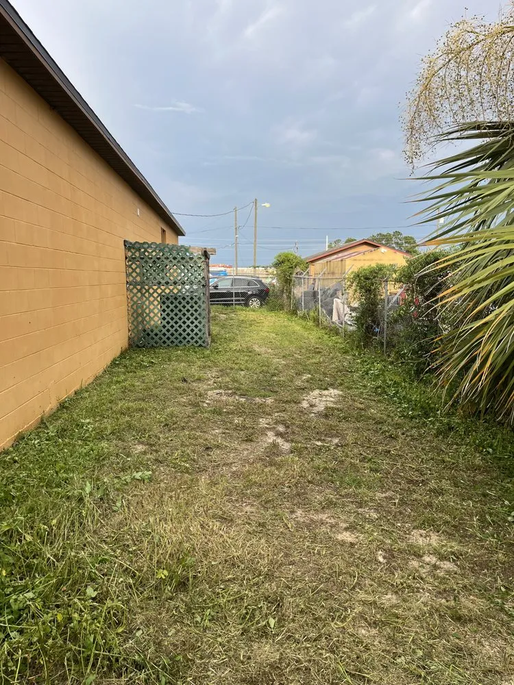 Custom landscape installation in Ocala, FL by Lawn Maurer