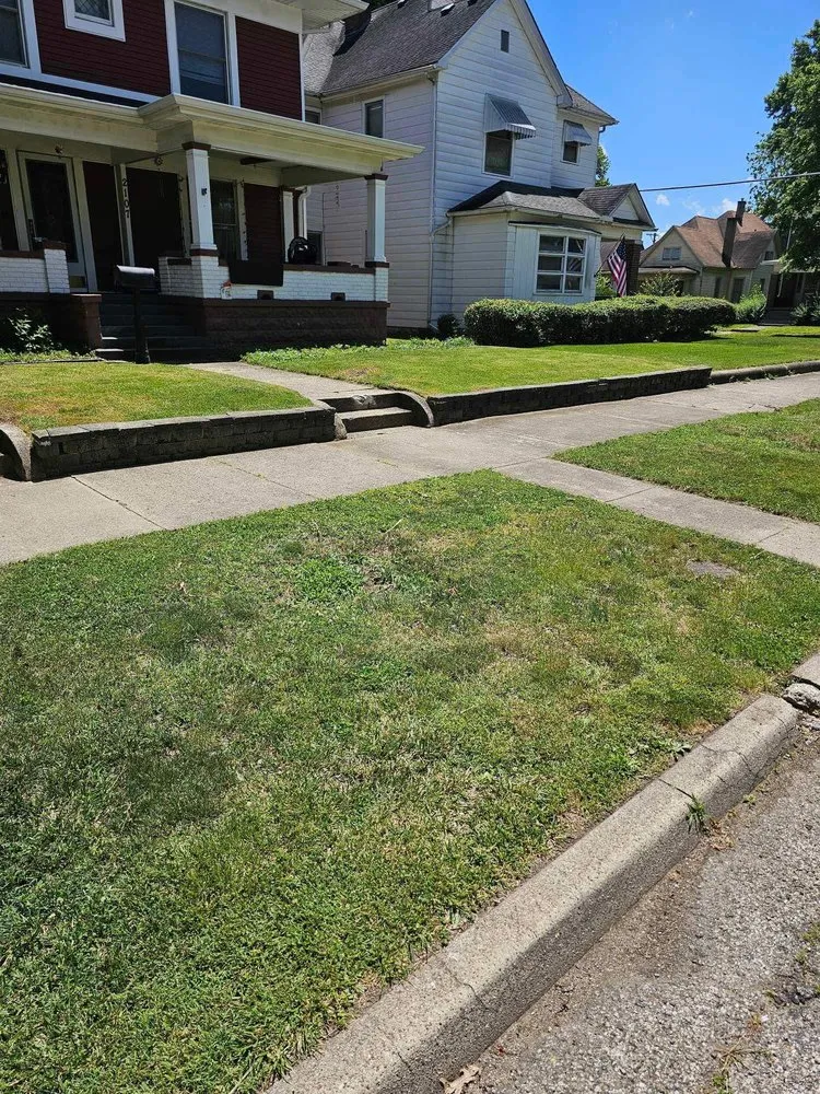 Professional outdoor landscaping for beautiful yards in Terre Haute, IN by Lawn MDS