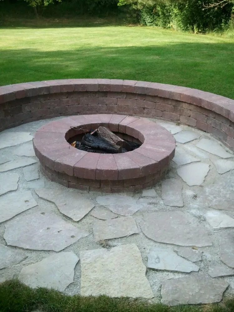 Top-rated yard cleanup service for homes in Wauconda, IL by Lawn Mechanix