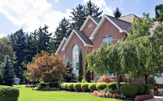 Top-rated yard maintenance in Deptford, NJ - Lawn Medic