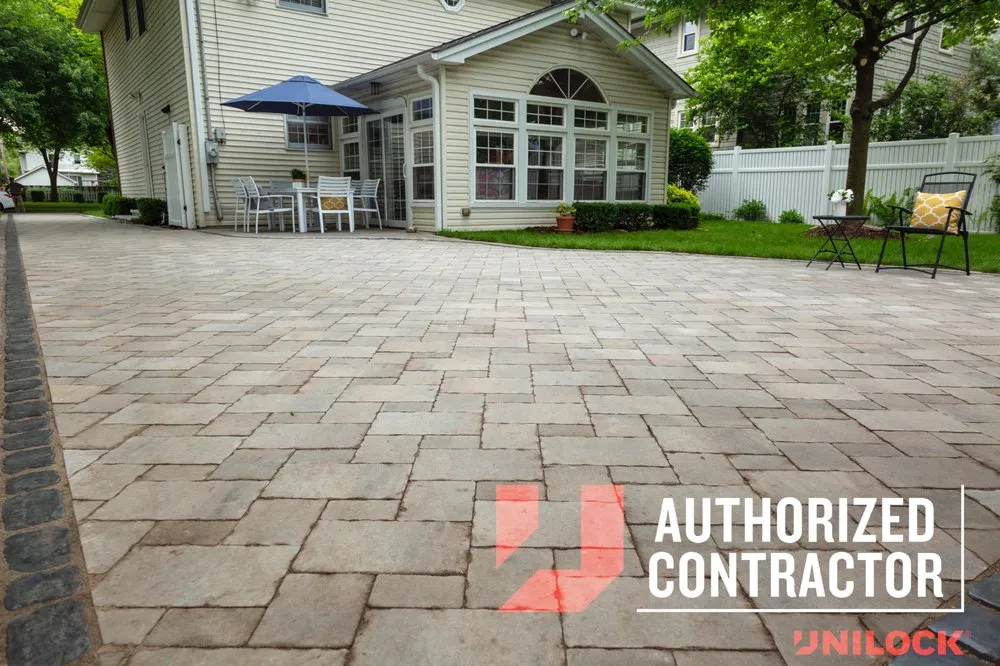 Custom yard cleanup service in Villa Park, IL by Lawn Mob Landscaping