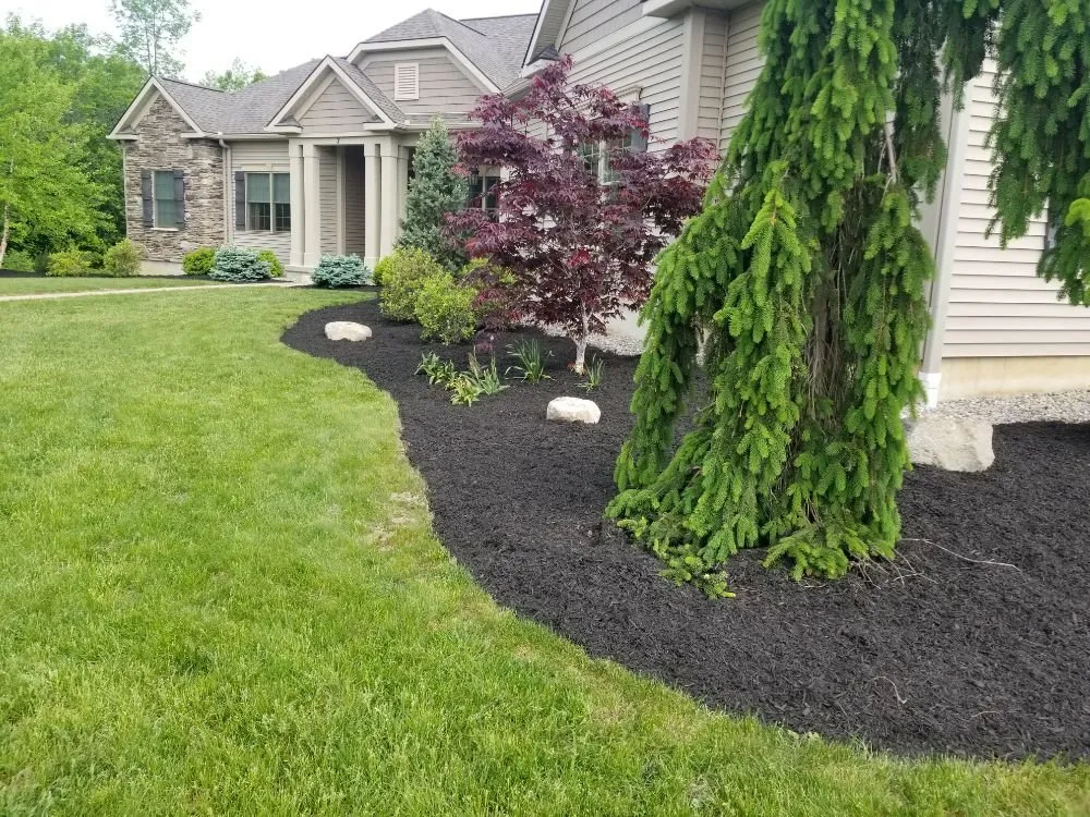 Custom garden landscaping in Clifton Park, NY - Lawn Monsterz
