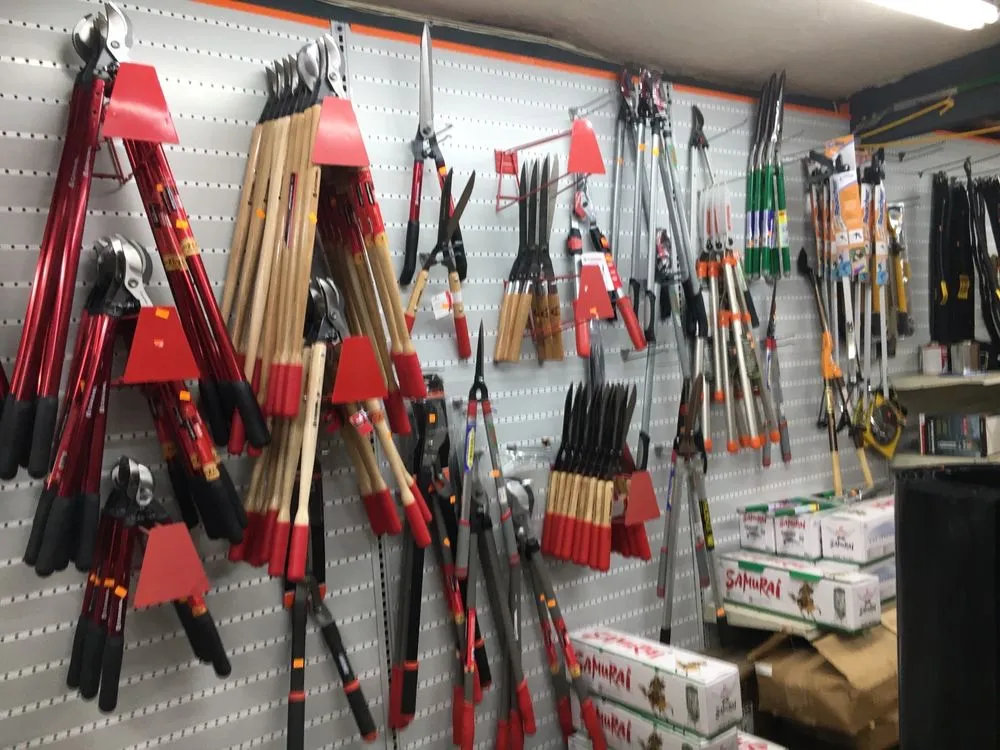 Trusted garden landscaping experts serving Pasadena, CA - Lawn Mower Corner