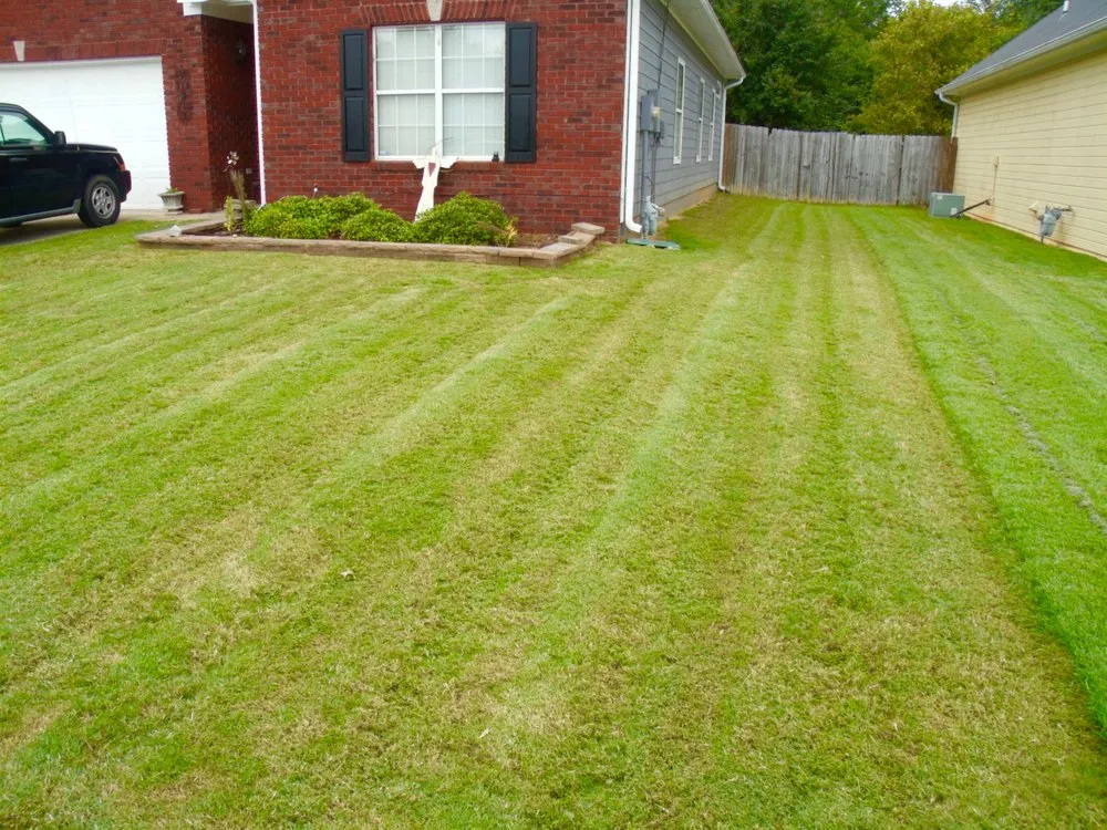 Reliable outdoor landscaping in Pelham, AL - Lawn of Eden