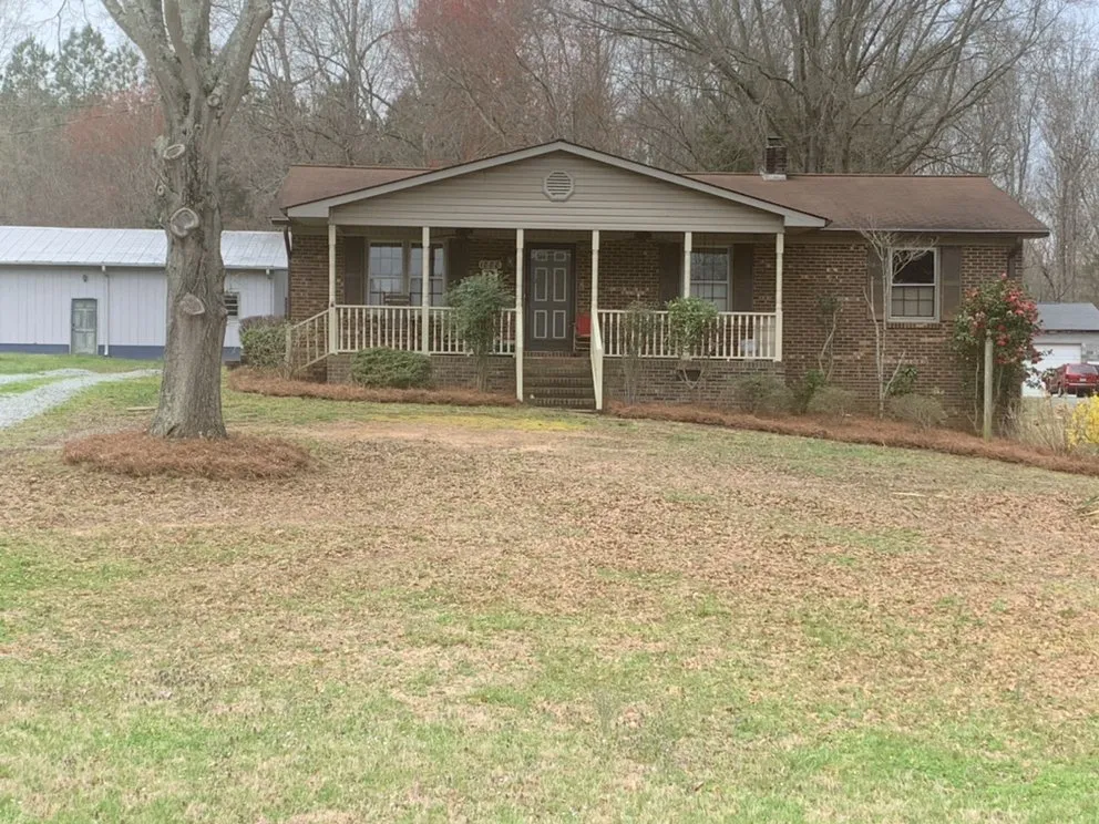 Expert yard maintenance for beautiful yards in Lexington, NC by Lawn Officers