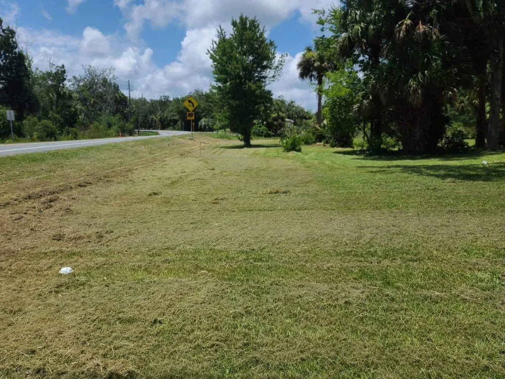 Trusted lawn mowing service experts serving Crystal River, FL - Lawn Ops