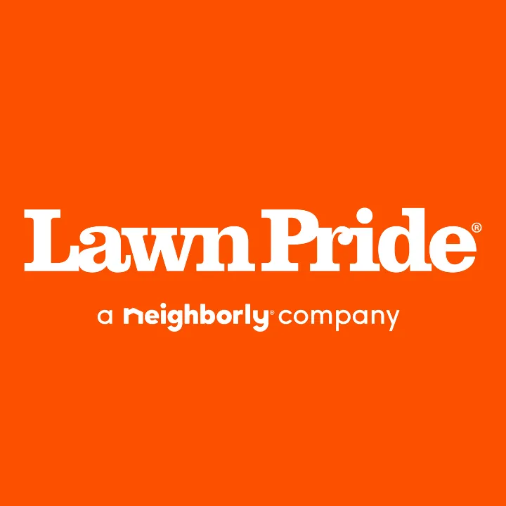 Custom lawn care service for beautiful yards in West Bloomfield, MI by Lawn Pride of Bloomfield