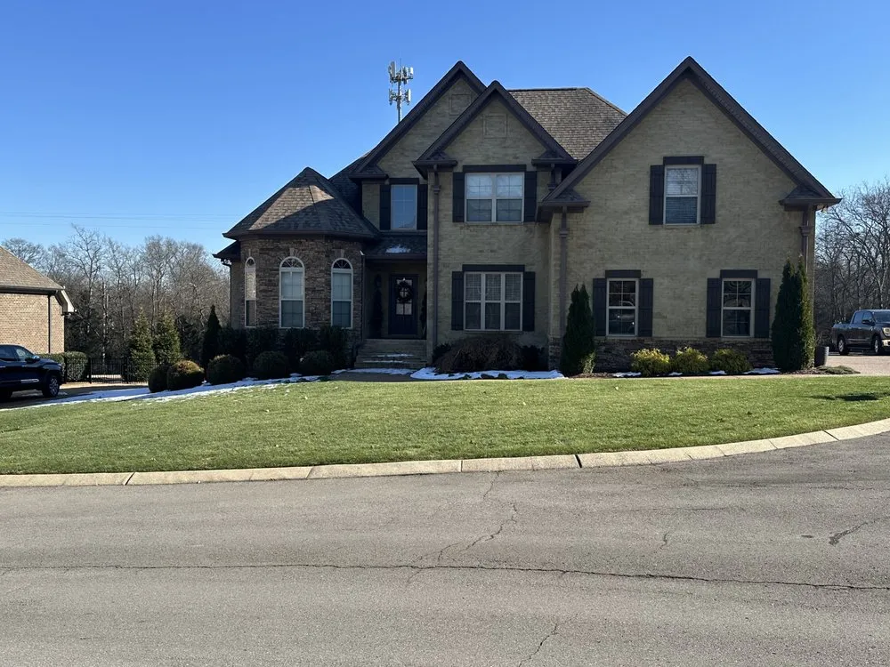 Custom residential landscaping for homes in Lebanon, TN by Lawn Pride of Lebanon and Murfreesboro