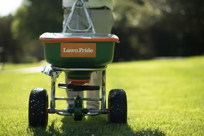 Top-rated lawn care service with custom design across Islip, NY - Lawn Pride of Patchogue-Bay Shore