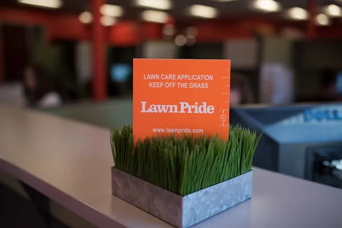 Local landscaping services experts serving Owens Cross Roads, AL - Lawn Pride