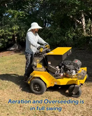 Lawn Pro Fertilizing Logo