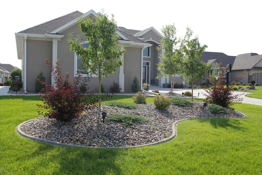 Trusted lawn care service experts serving Sergeant Bluff, IA - Lawn Pros