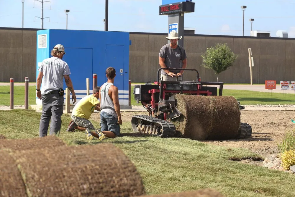 Professional yard maintenance in Sergeant Bluff, IA - Lawn Pros