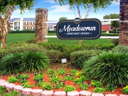 Professional lawn care service in Cantonment, FL - Lawn Proz