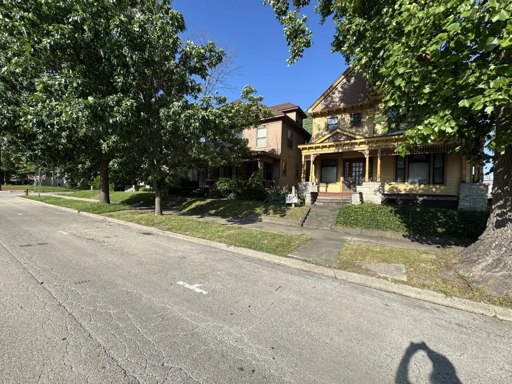 Top-rated landscape design experts serving Springfield, IL - Lawn Ranger