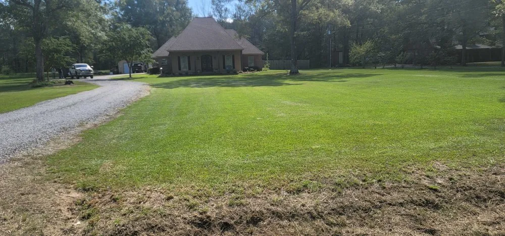 Expert outdoor landscaping in Monroe, LA - Lawn Rangers
