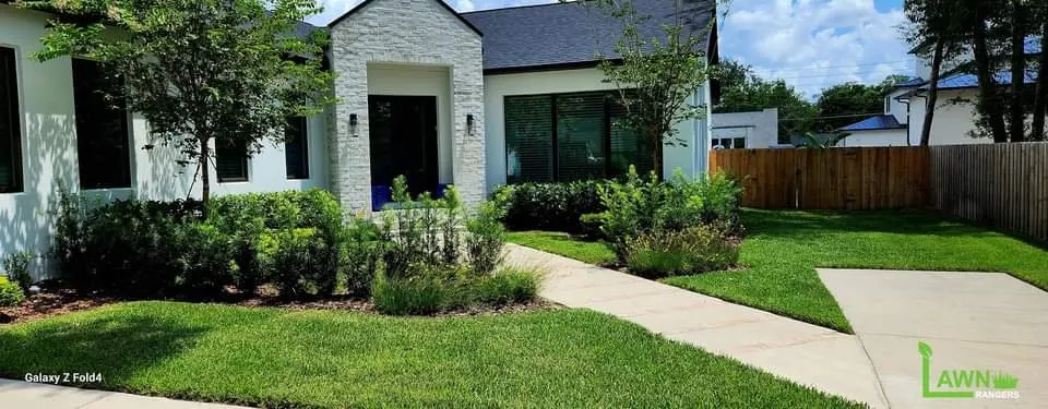 Professional lawn care service for beautiful yards in Orlando, FL by Lawn Rangers