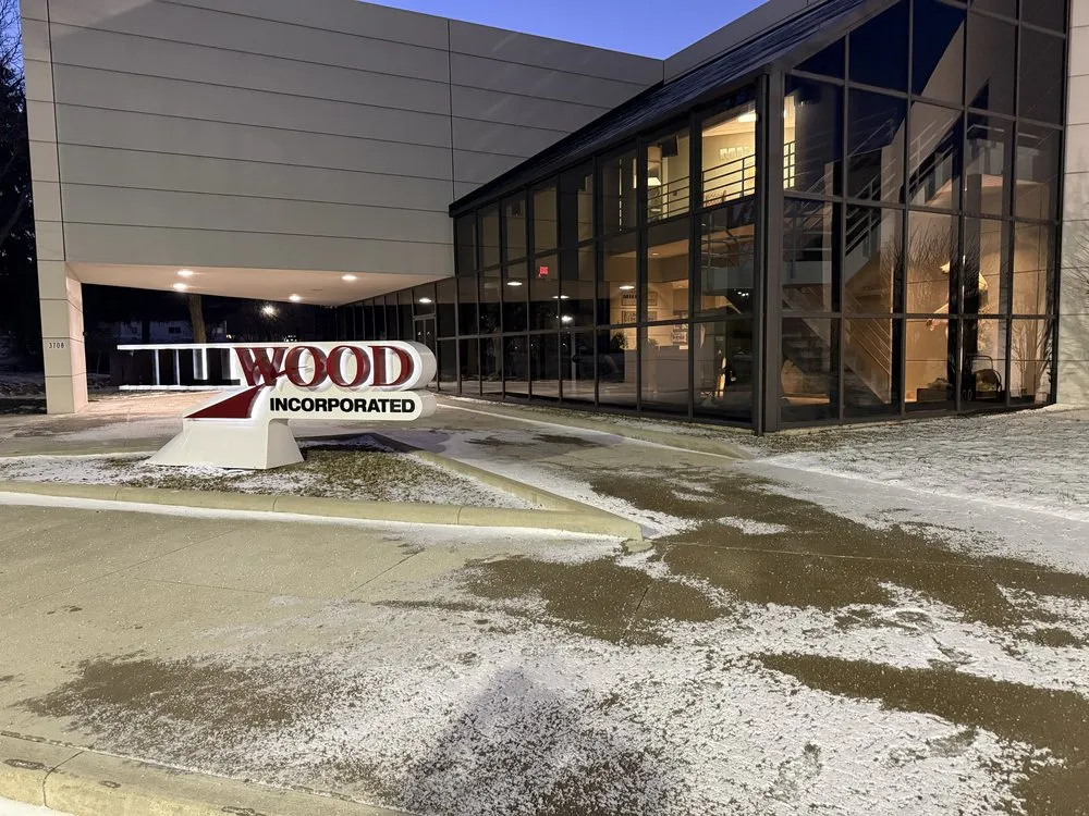 Local yard maintenance in Youngstown, OH by Lawn Recon