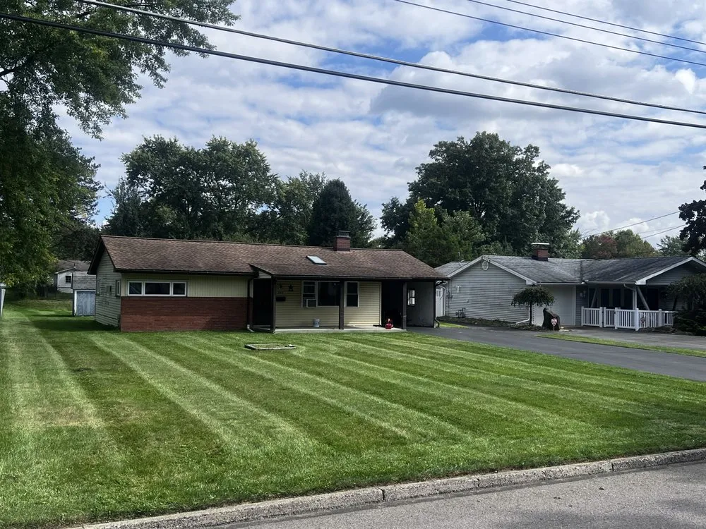 Trusted outdoor landscaping in Youngstown, OH - Lawn Recon