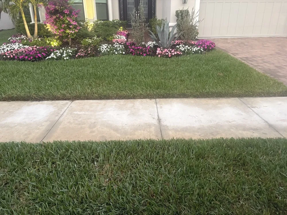 Top-rated outdoor landscaping for beautiful yards in Fort Myers, FL by Lawn Rejuvenation
