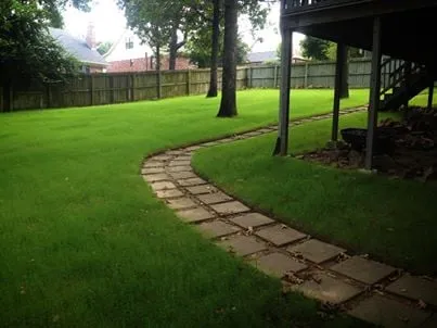 Reliable lawn mowing service experts serving Sherwood, AR - Lawn ReLeaf
