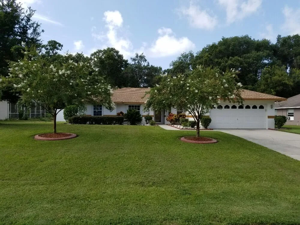 Expert lawn care service experts serving Lakeland, FL - Lawn Rescue