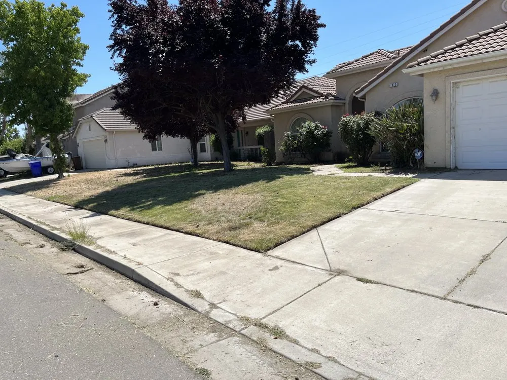 Top-rated residential landscaping with custom design across Livingston, CA - Lawn Rescuerz