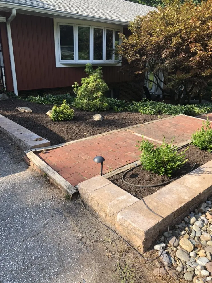 Reliable yard maintenance with custom design in Eldersburg, MD by Lawn Responder