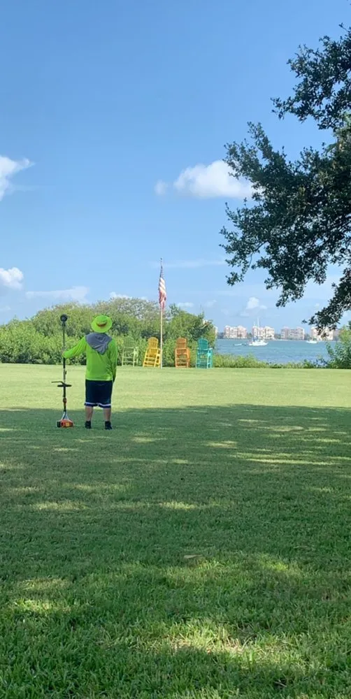 Professional lawn care service experts serving Kenneth City, FL - Lawn Samurai