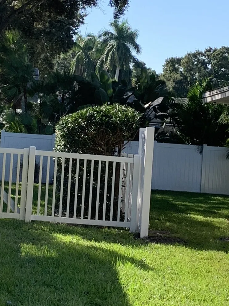 Custom yard maintenance in Kenneth City, FL - Lawn Samurai