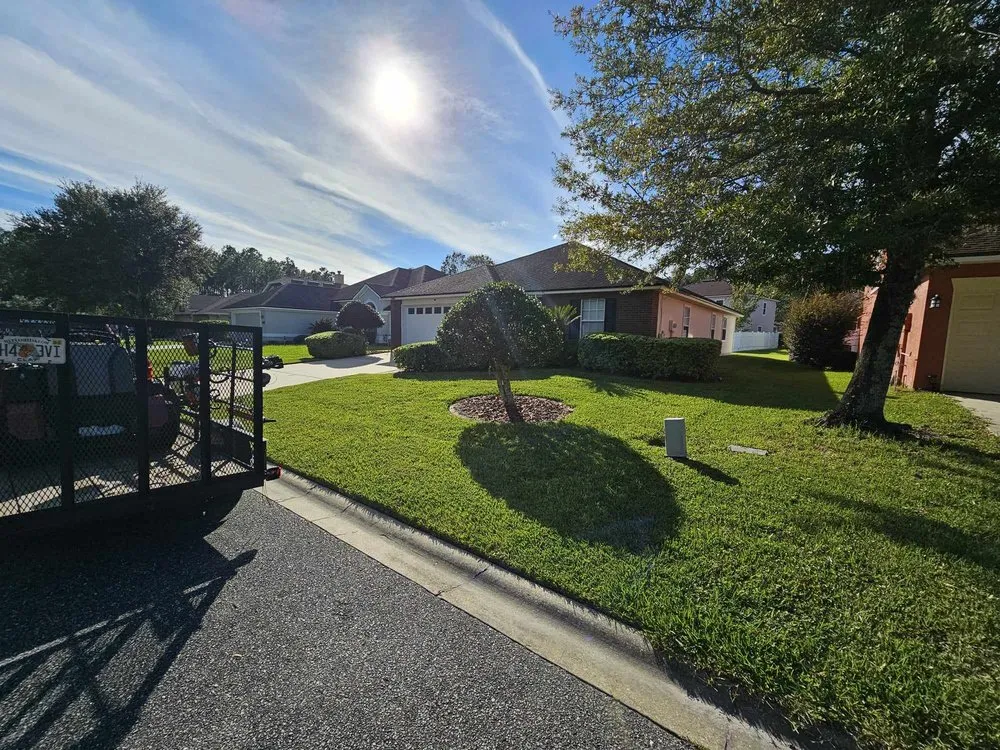Expert yard maintenance experts serving Green Cove Springs, FL - Lawn Service Near Me