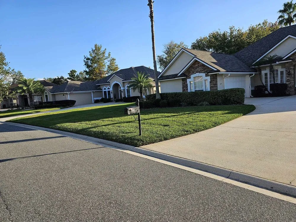 Expert landscaping services experts serving Green Cove Springs, FL - Lawn Service Near Me