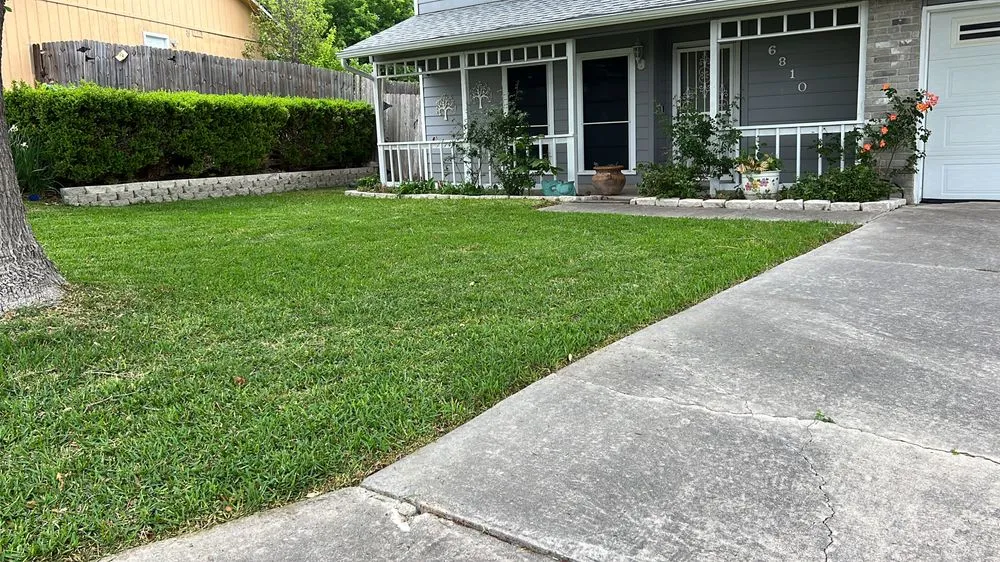 Top-rated landscape design in San Antonio, TX - Lawn service varela