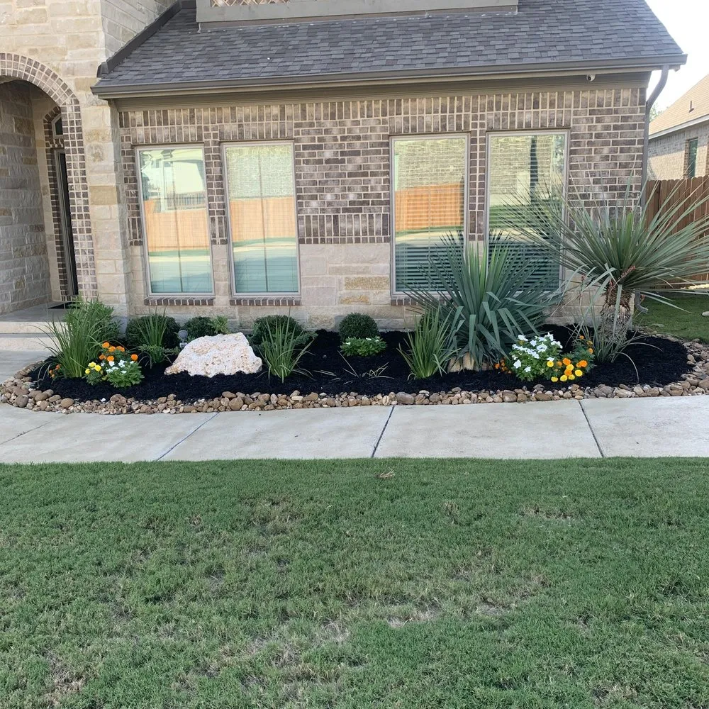 Top-rated landscape installation for homes across San Antonio, TX - Lawn service varela