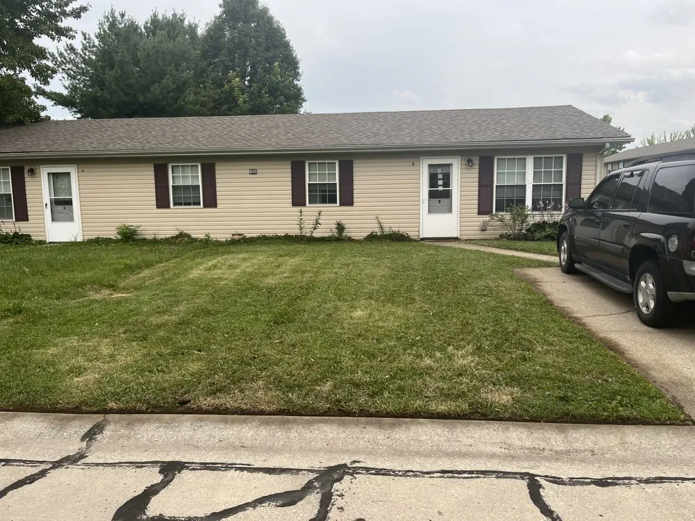 Top-rated residential landscaping experts serving Collinsville, IL - Lawn Sharks