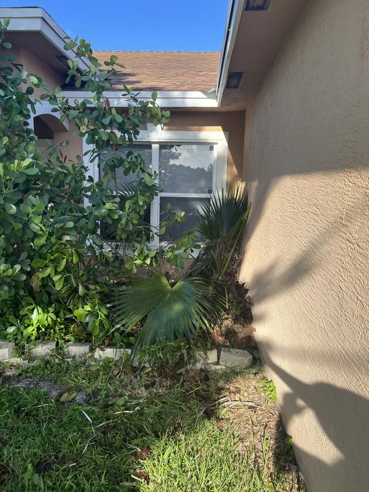 Reliable yard maintenance for residential properties across Port St. Lucie, FL - Lawn Sharks