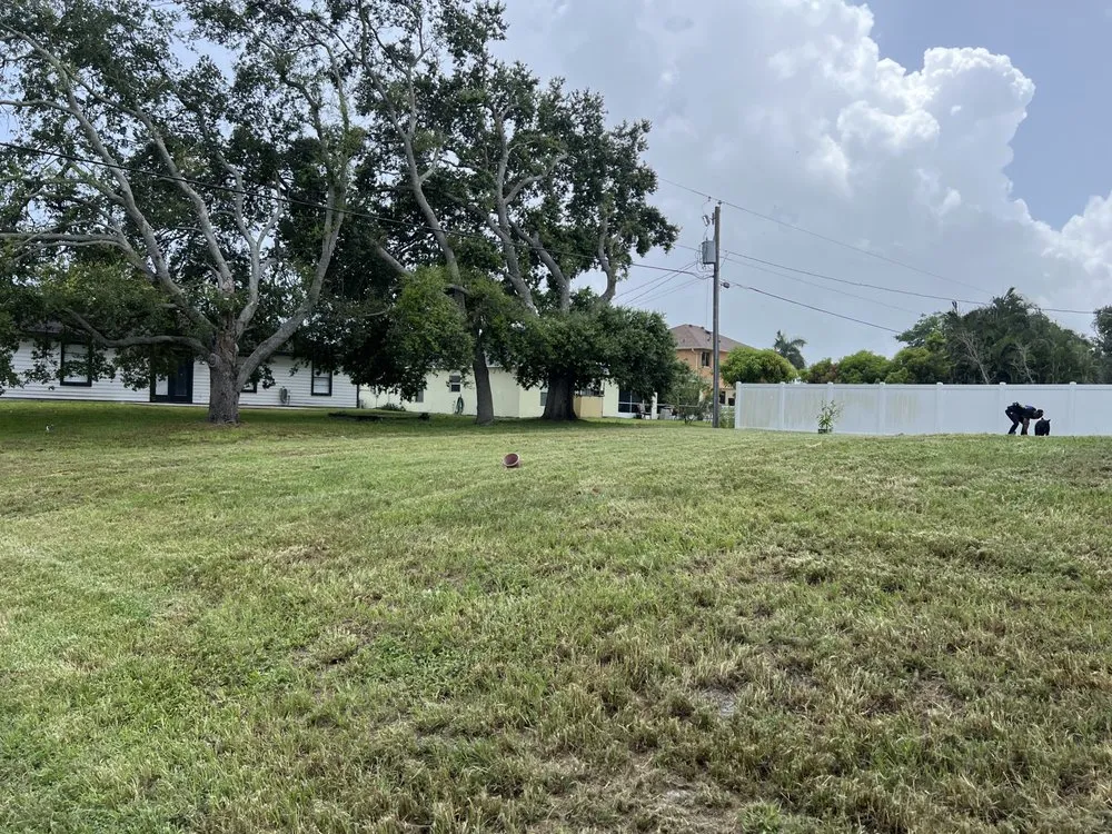 Local landscaping services experts serving Port St. Lucie, FL - Lawn Sharks